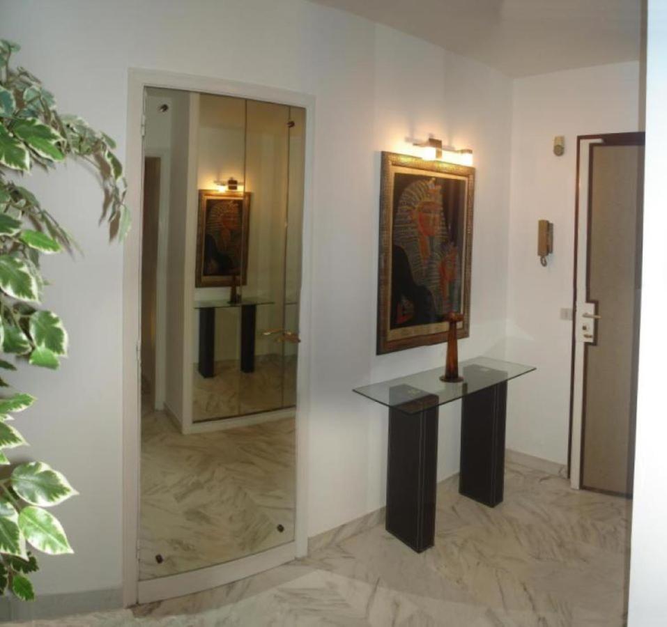 Appartement F3 Vue Mer Et Croisette Cannes Luaran gambar